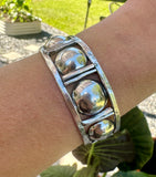 THE MANAROLA CUFF