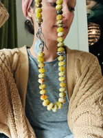 THE PARACAS NECKLACE