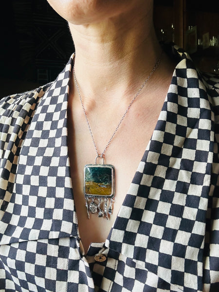 THE ARRAZOLA NECKLACE
